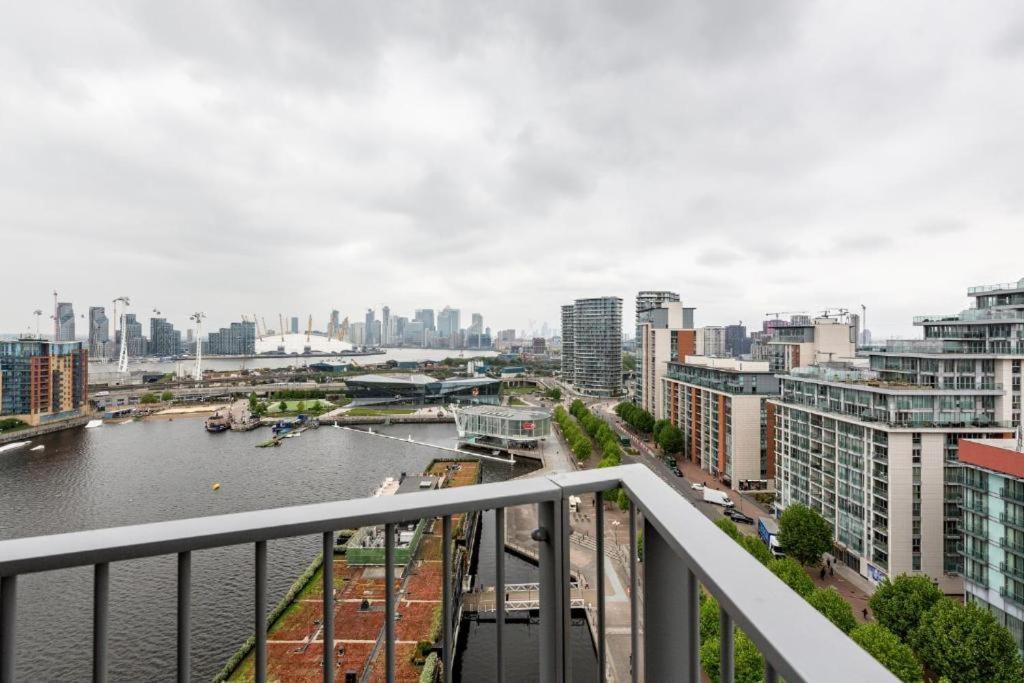 Apartment Excel Dock *