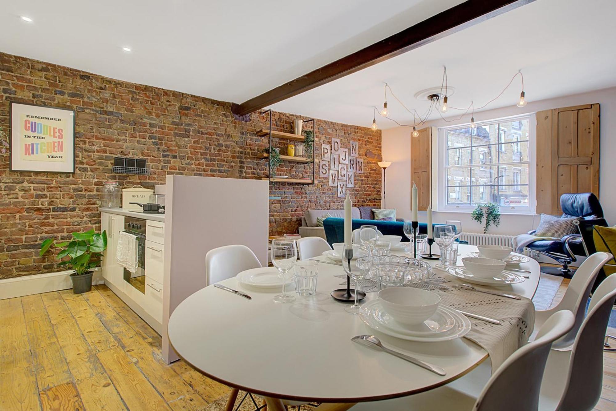 Old Street Iconic Warehouse Style 4 Bedroom 2 Bath House Prime Location *