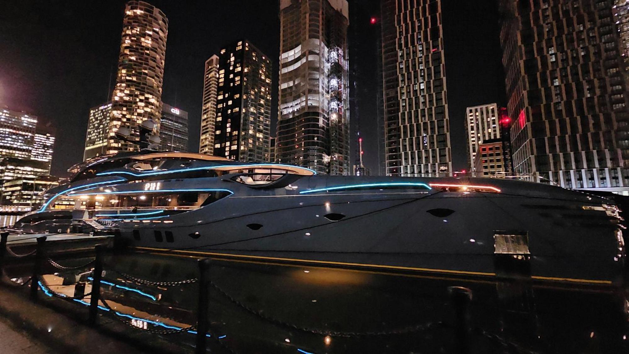 Apartment Luxury In Canary Wharf