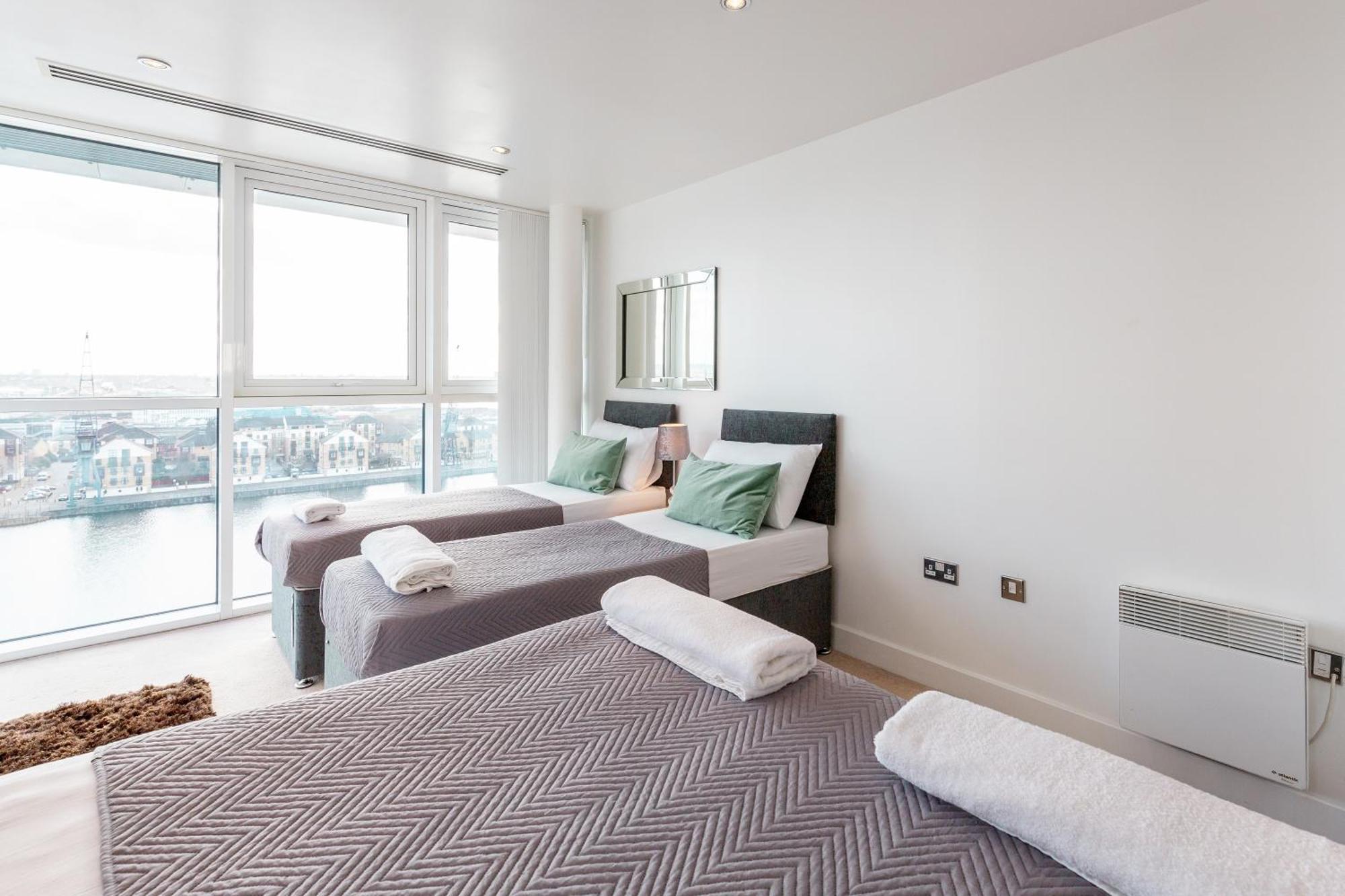 Apartment Excel Dock