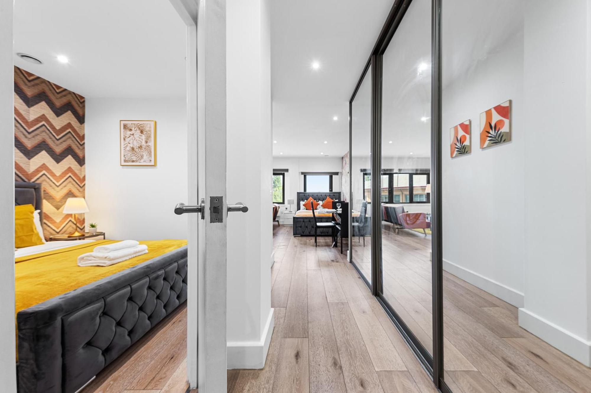 Appartement Stylish One Bedroom Flat - Sleeps 5 - Near Heathrow - Ub3 Londen