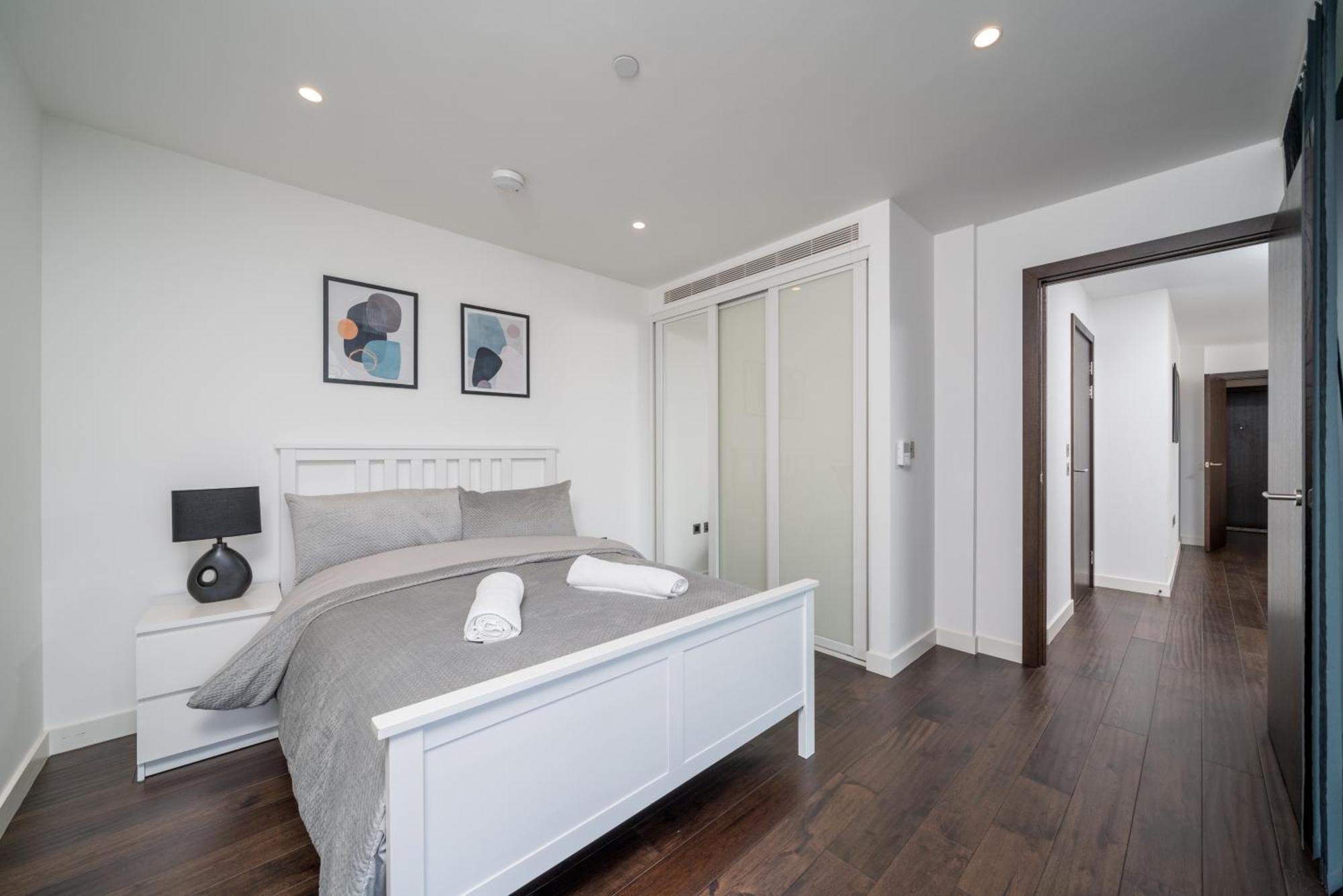 Luxury 1 Bed In Tower Hill *