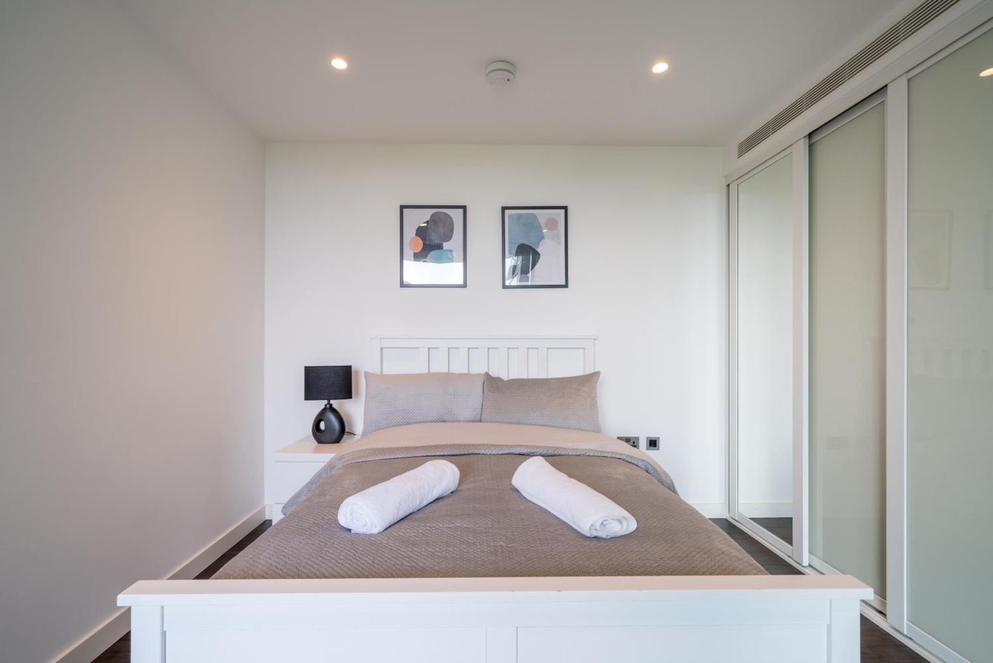 Luxury 1 Bed In Tower Hill Leilighet London