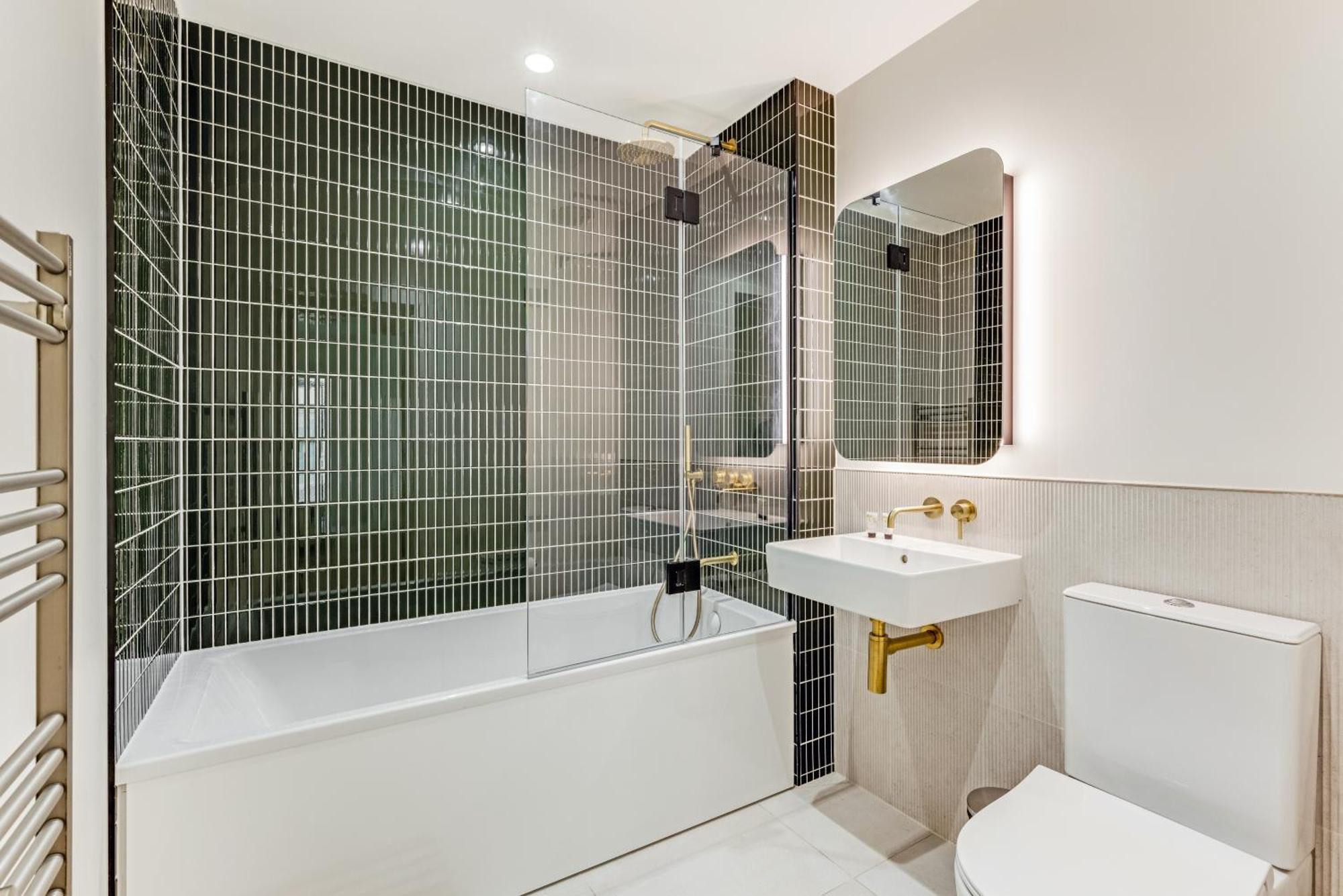 Khayat Homes - The Great Escape - 3 Bed Luxury London