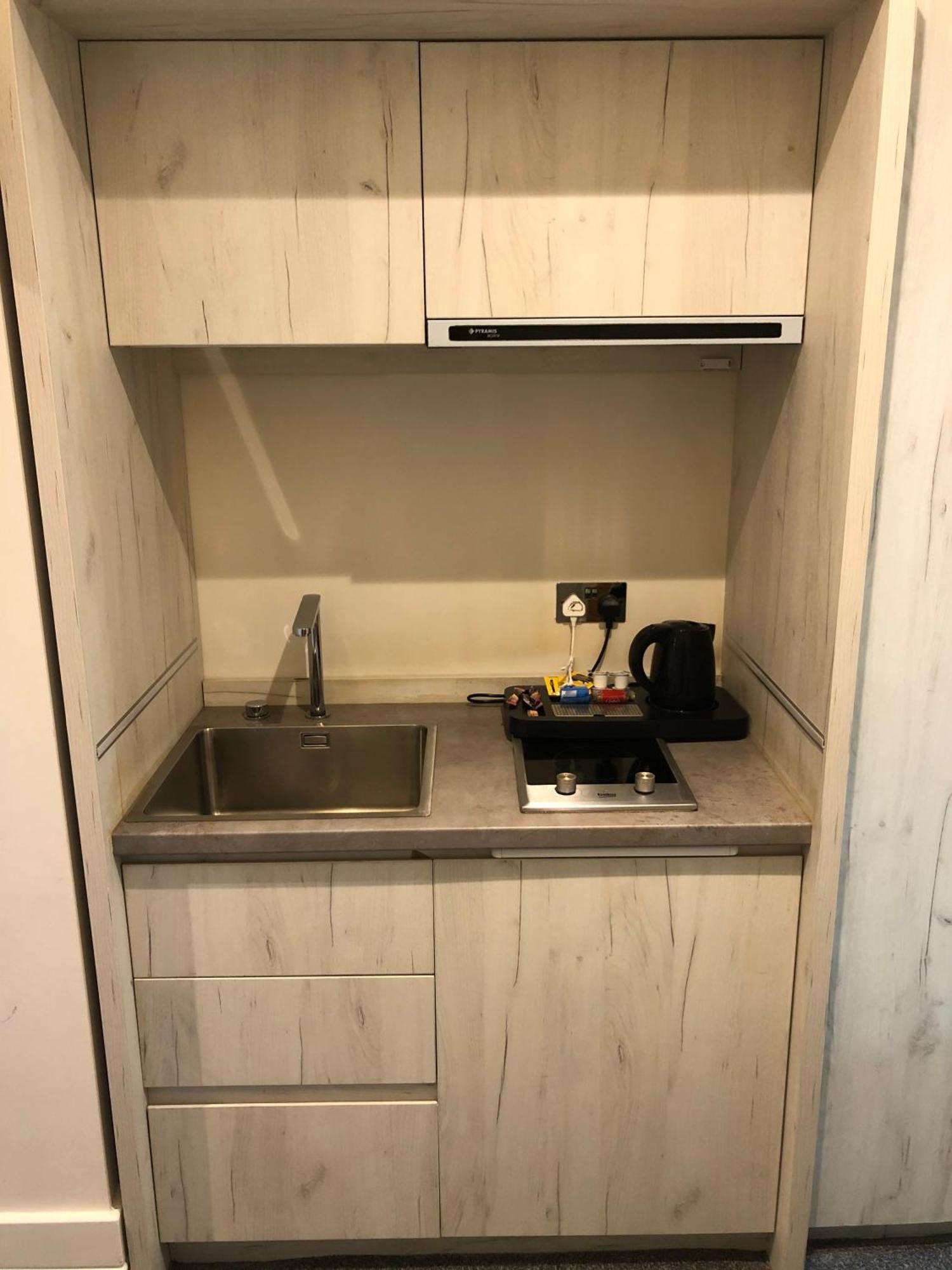 Apartment Widegate Residential London