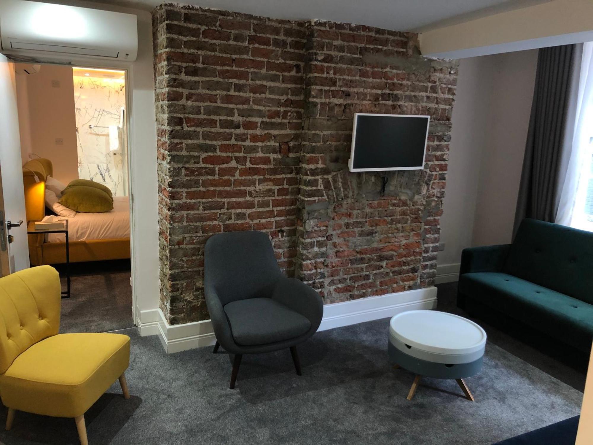 Widegate Residential Apartment *