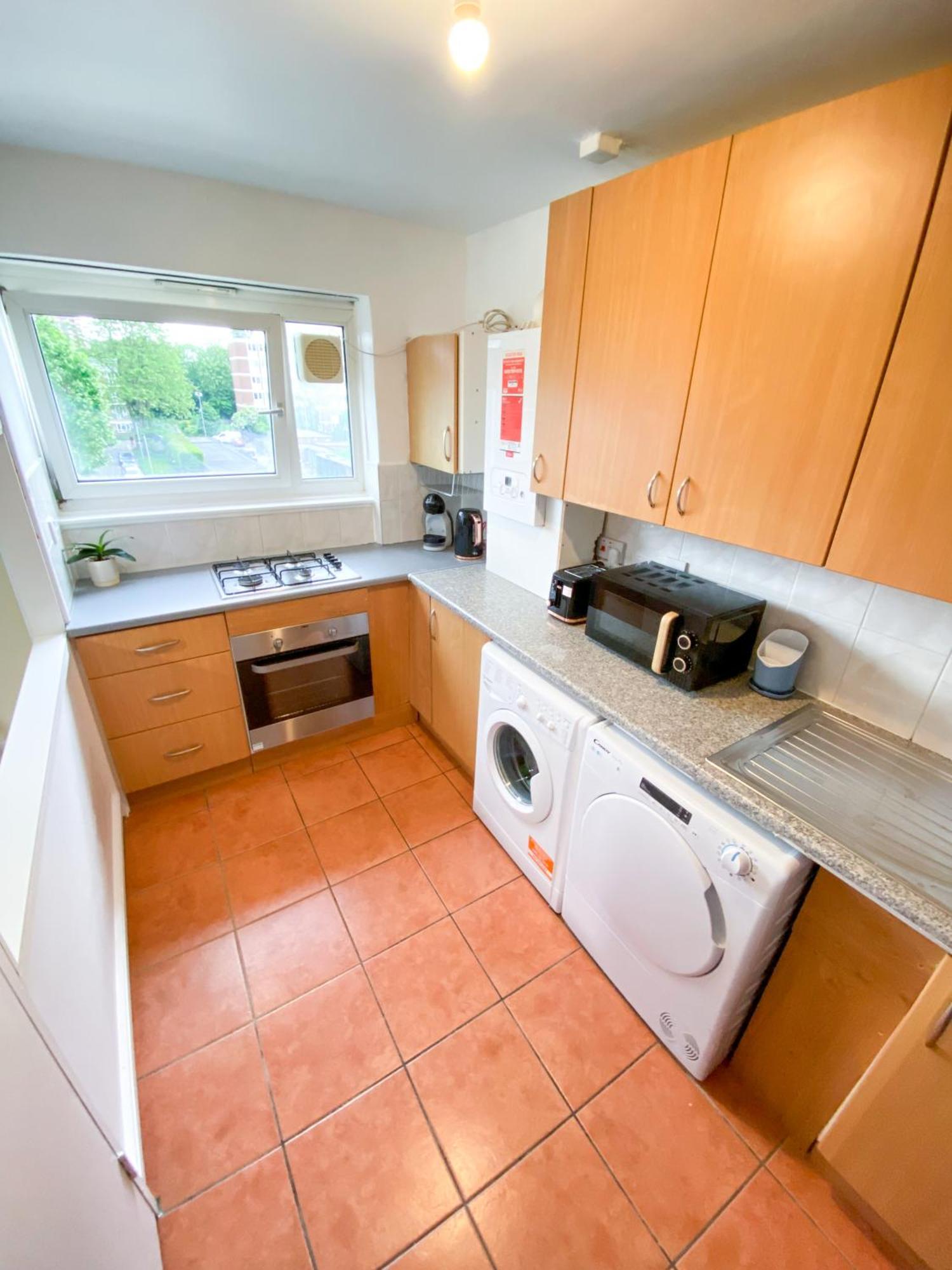 2 Bedroom Flat - 7 Min Walk Old Street Station * Londres