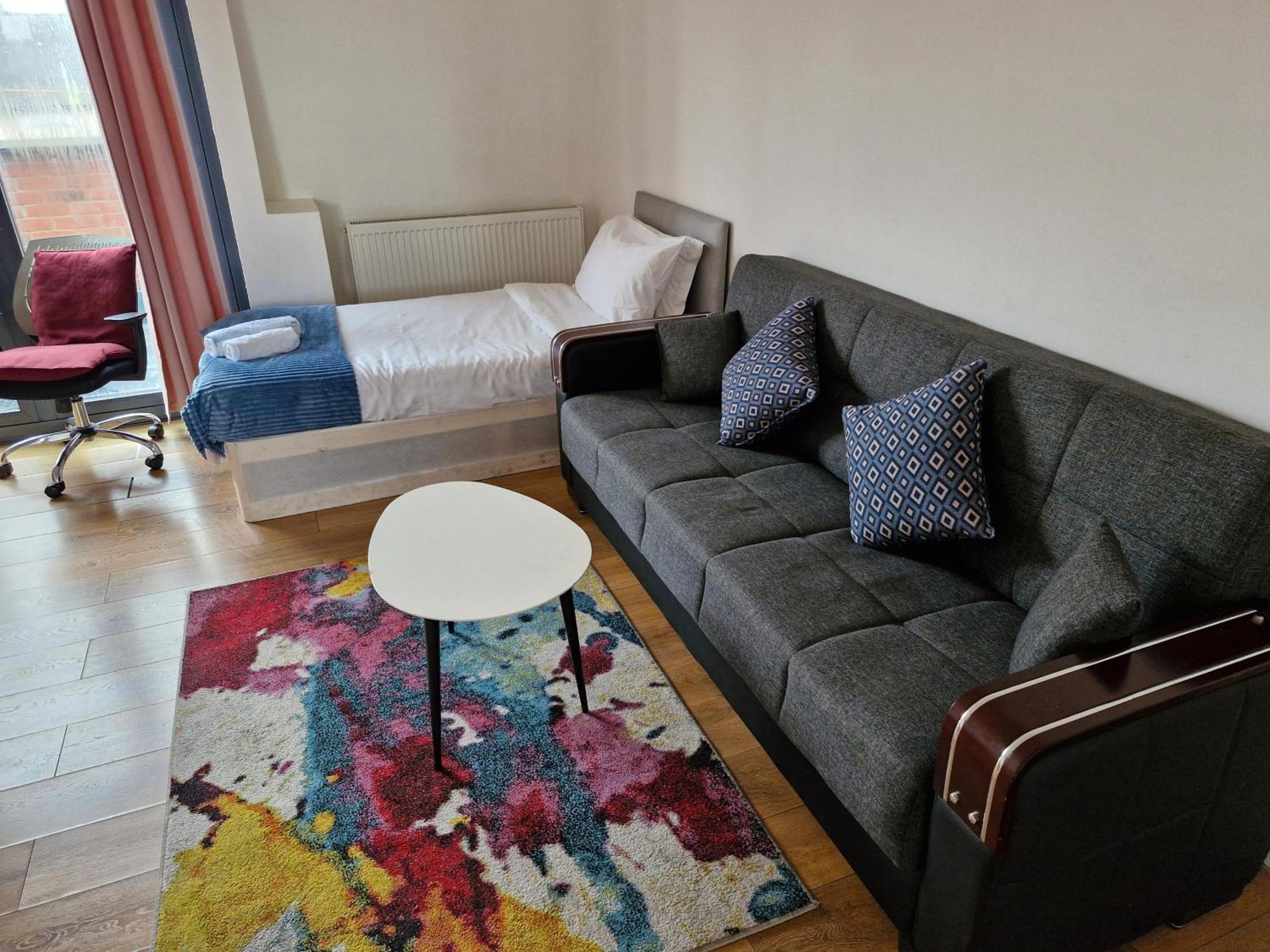 Immaculate 1-bed In Londen