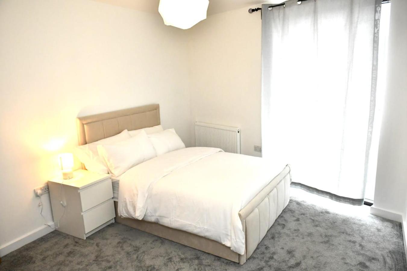 Leilighet Sleeps 4 - Private Balcony - Wheelchair Accessible