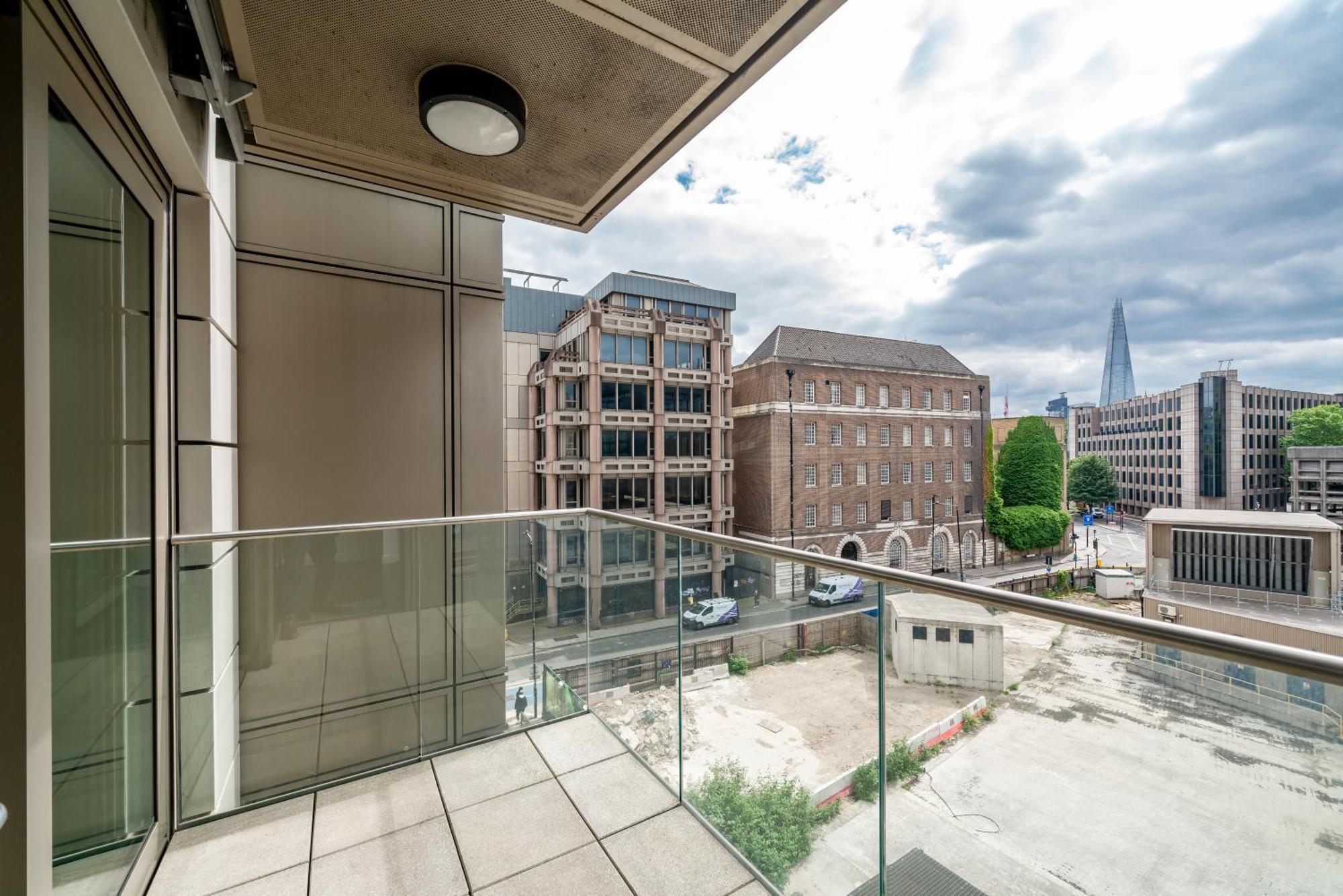 Luxury 1 Bed In Tower Hill * London