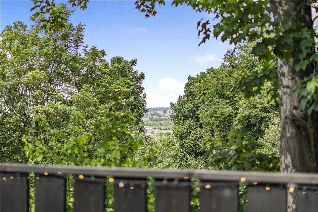 The Ridge - Luxury Designer With Hot Tub And Sauna, Bexley Borough Of Villa London