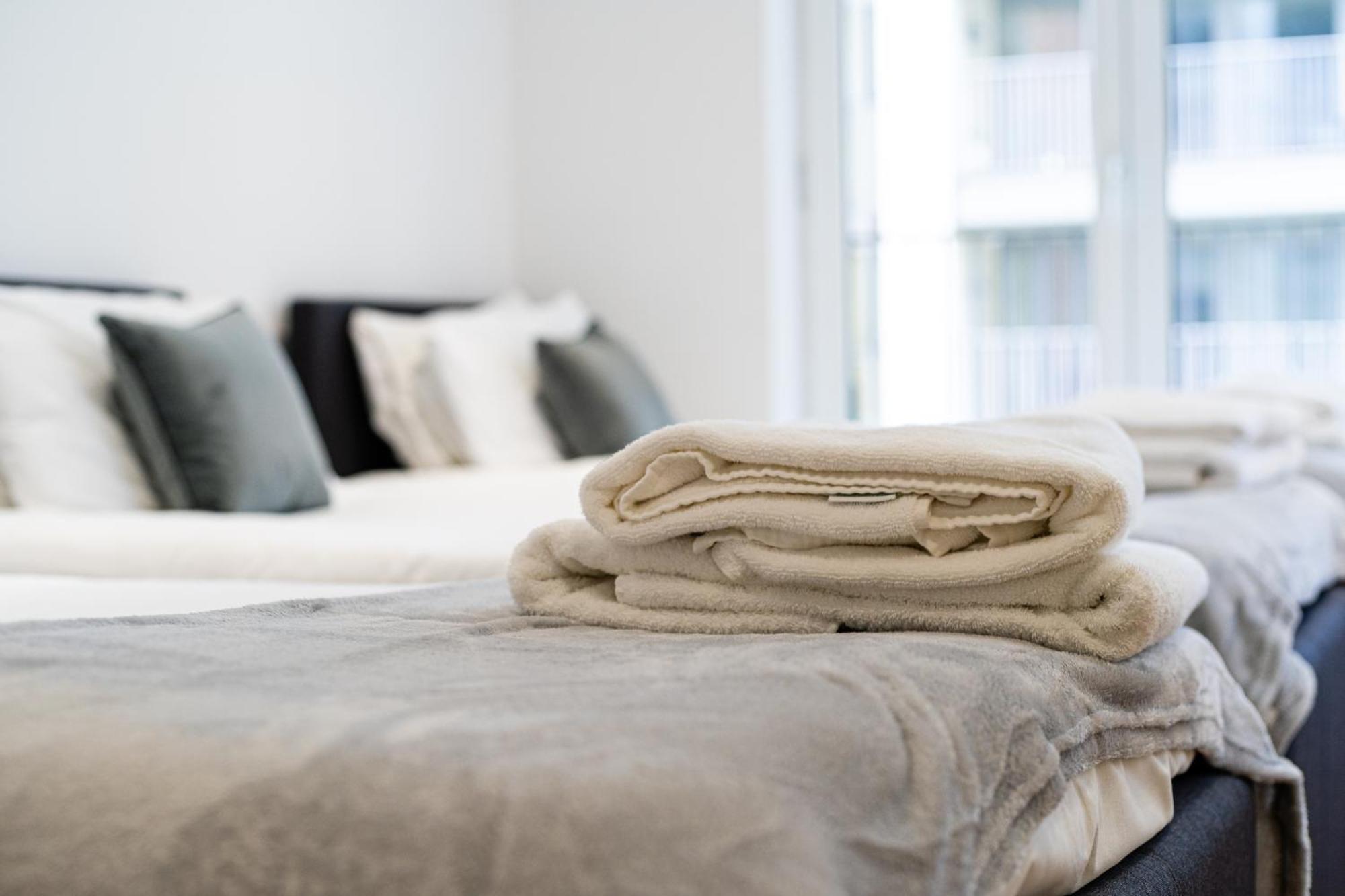Excel Waterfront Serenity Apartment *