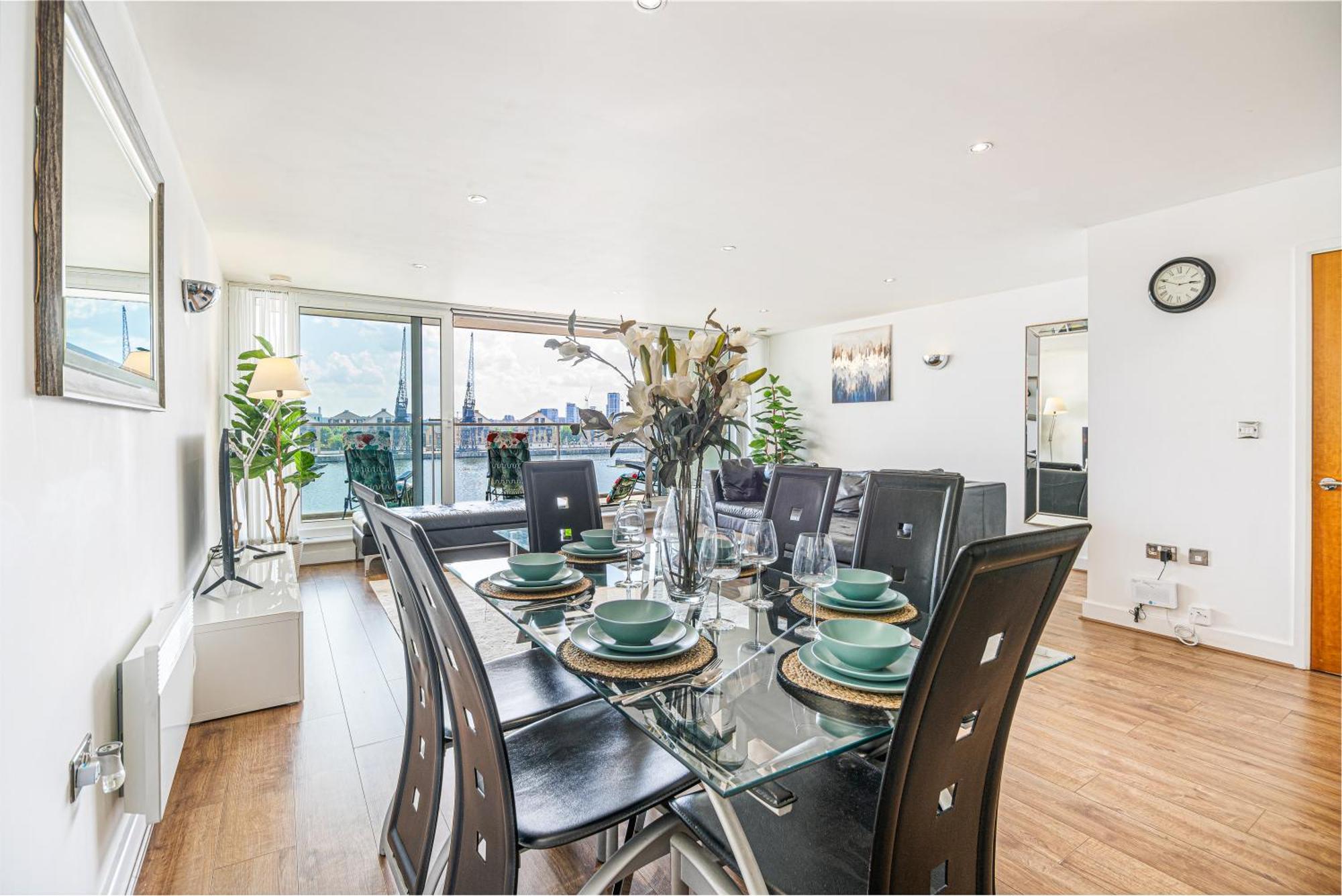 Excel Waterfront Serenity Apartment London