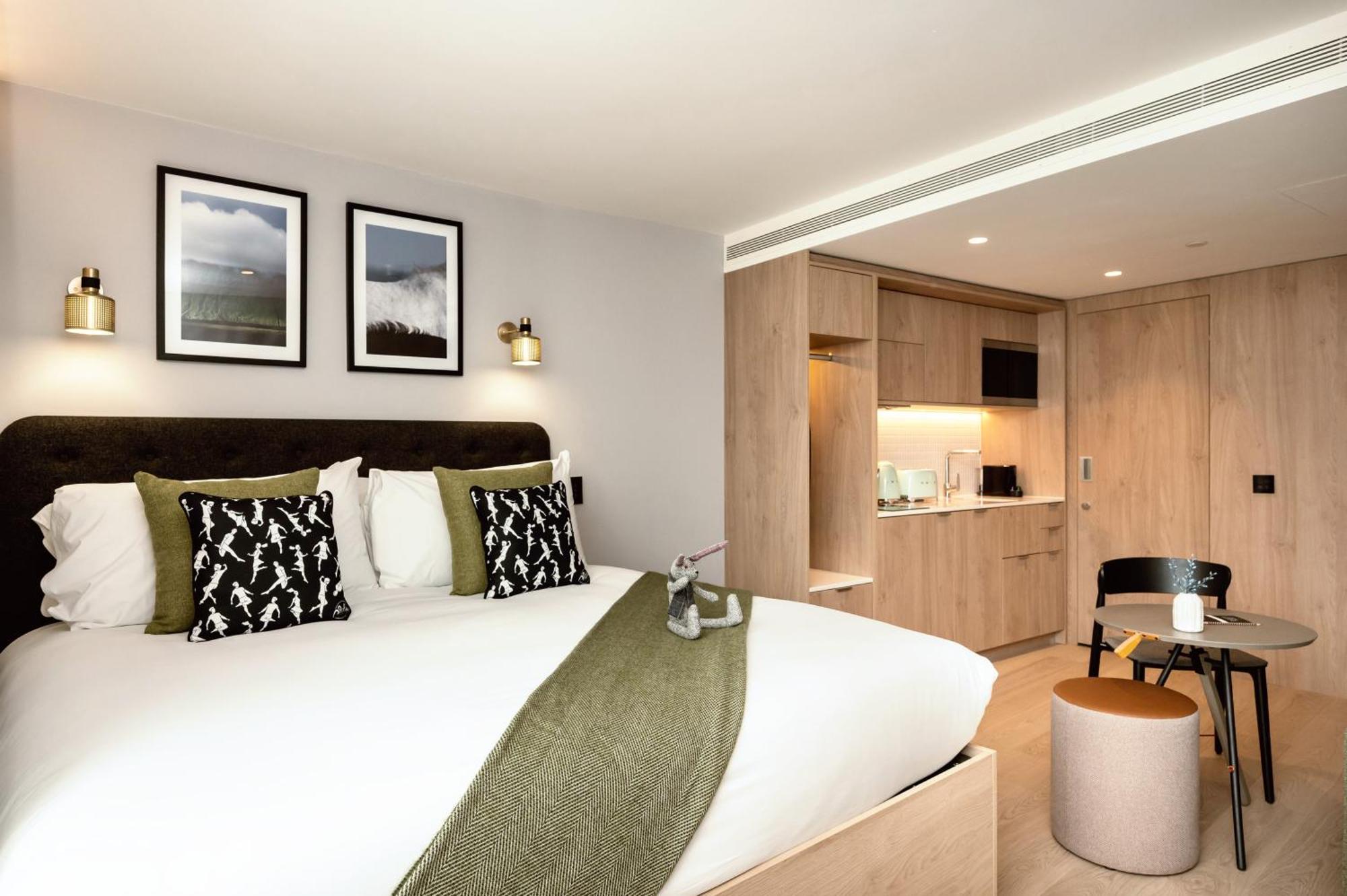 Wilde Aldgate Tower Bridge 4* London