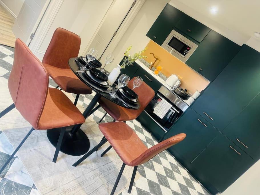 99 Apartment, Trendy Location *
