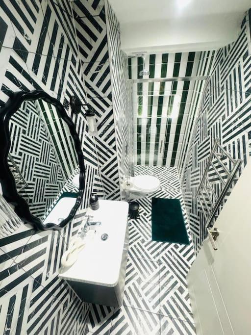 99 Apartment, Trendy Location Apartment