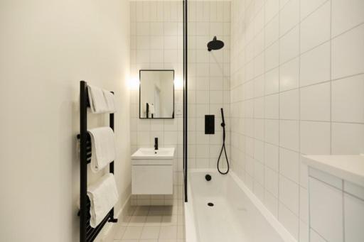 Appartement The East Mile Crib - Bright 2bdr Flat Londen