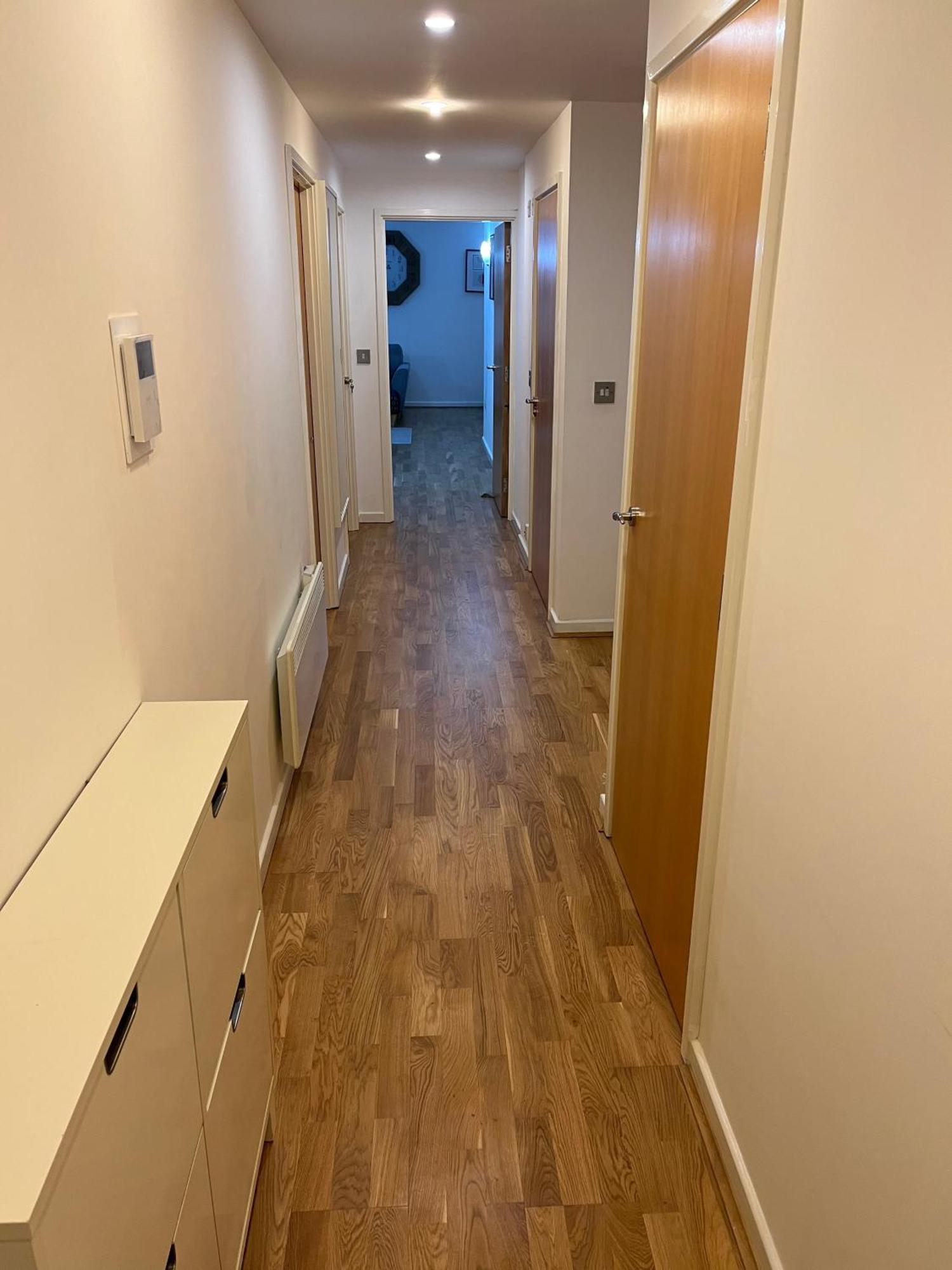 Roomzzz Near The Excel Exhibition Centre Royal Victoria O2 Arena Central 24 Hour Self Check-in