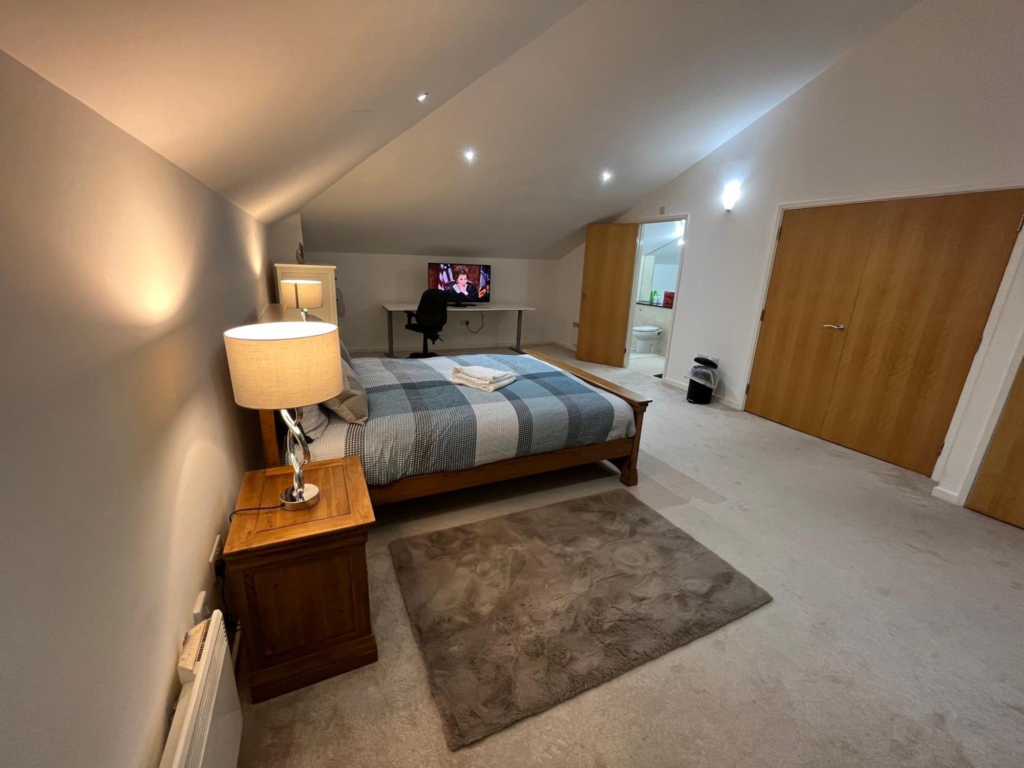 Roomzzz Near The Excel Exhibition Centre Royal Victoria O2 Arena Central 24 Hour Self Check-in