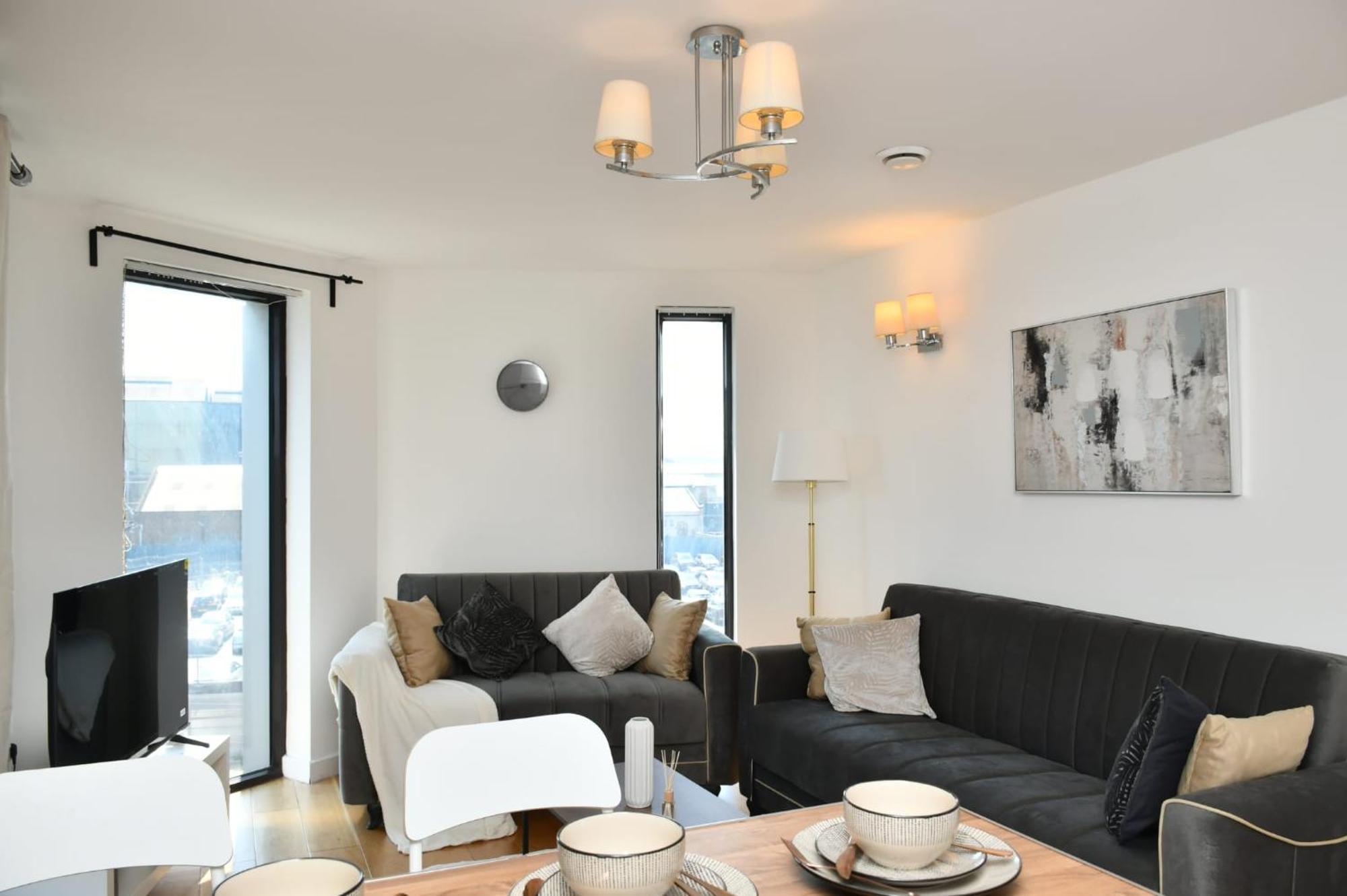 Spacious 2bedroom In Airport * London