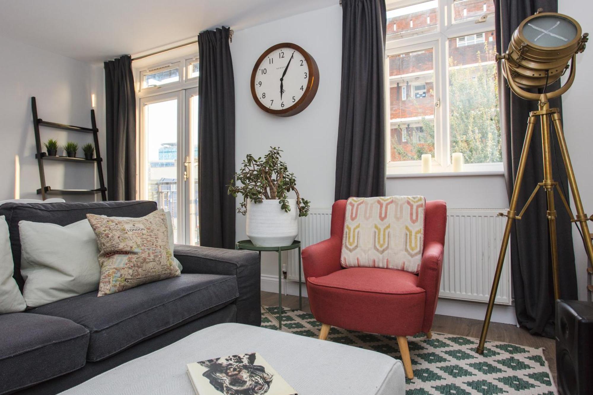 Lovely 2 Bedroom Flat Near Whitechapel Station Leilighet