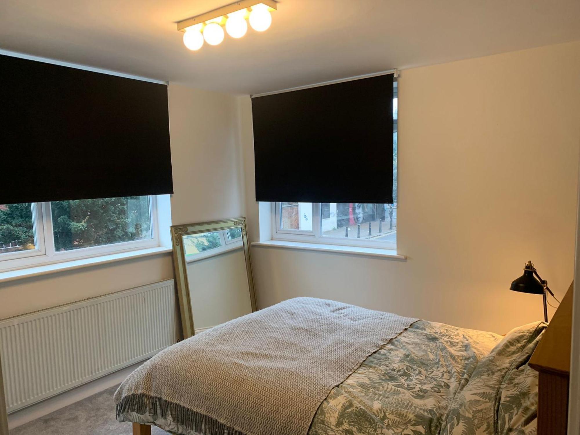 Lovely 2 Bedroom Flat Near Whitechapel Station Leilighet London