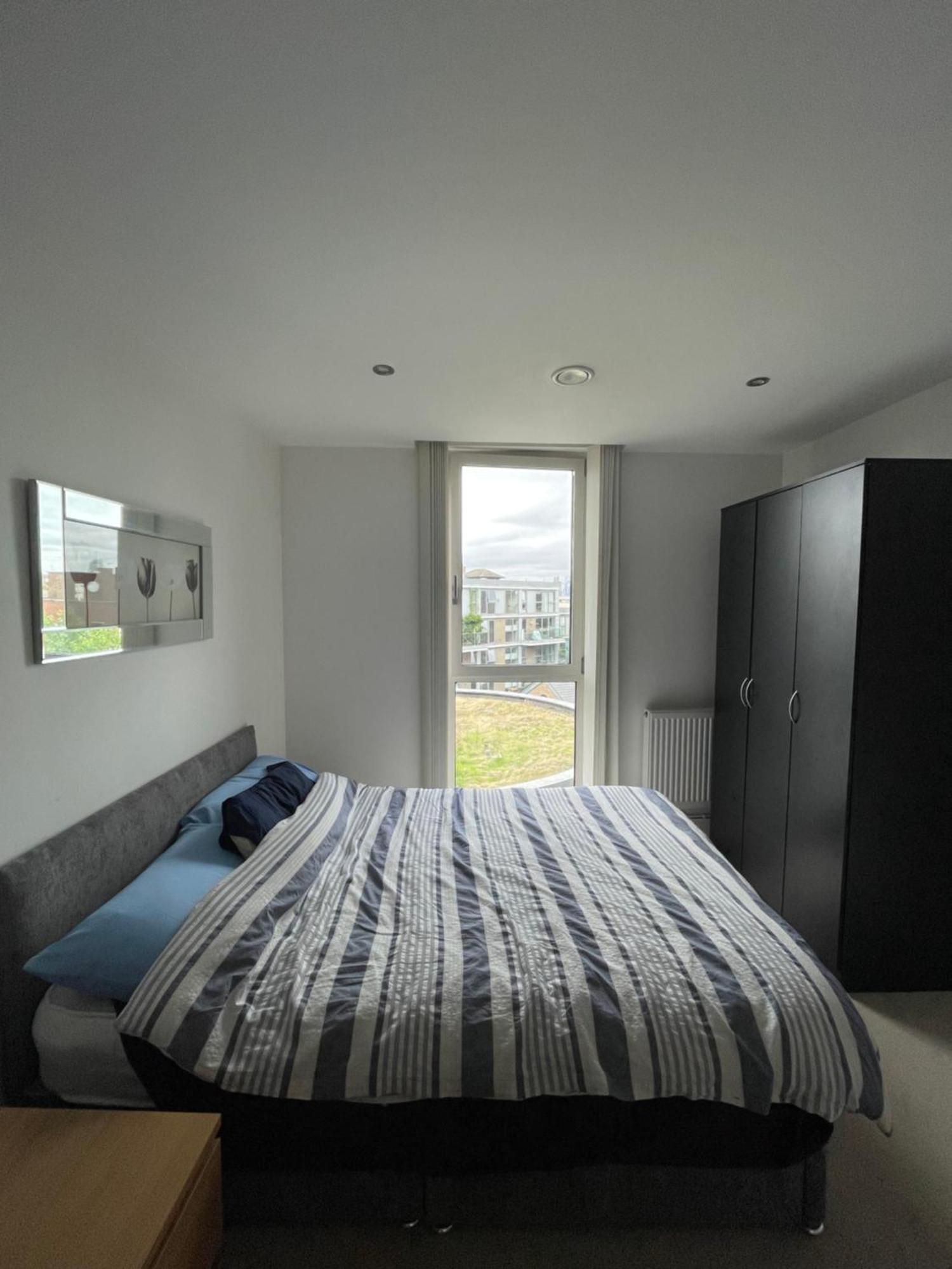 Sleek & Sunny 1bd Flat Near Greenwhich - Deptford! Apartamento