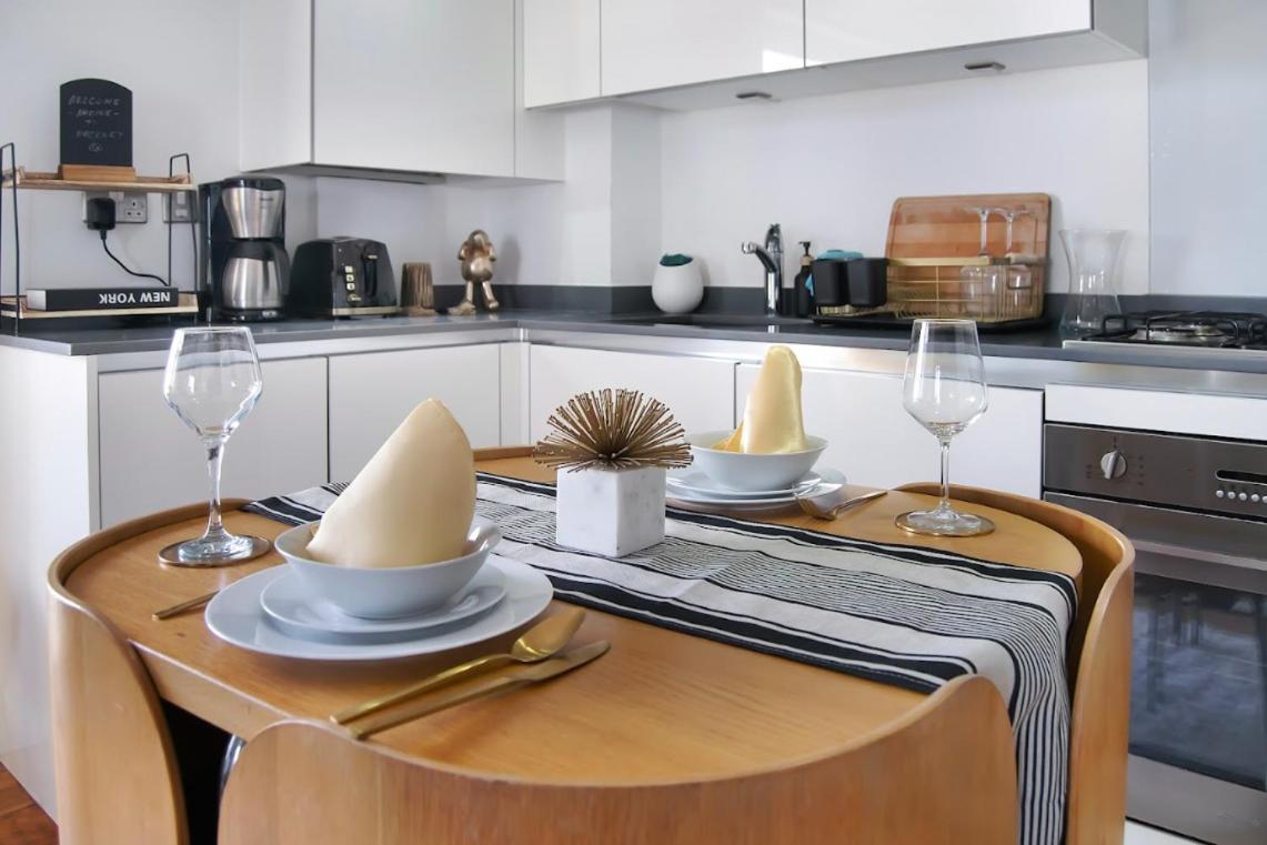 Unique Sky View -2 Bed Appartement