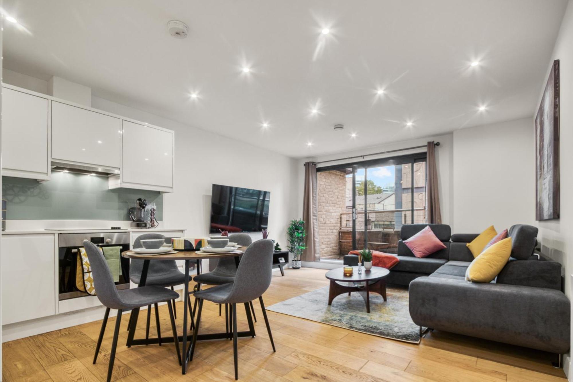 A Vibrant 2 Bed & 2 Bath In Old Street Zone 1 Appartement *