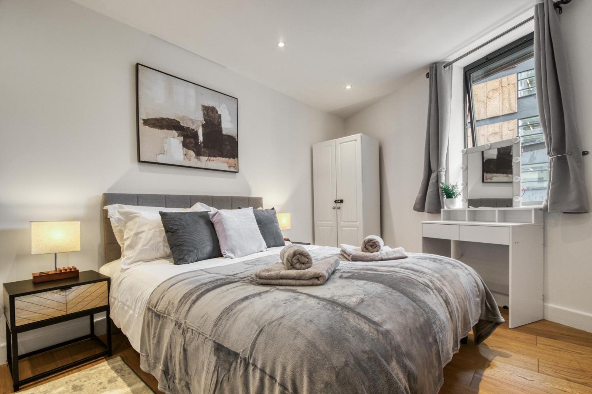 Appartement A Vibrant 2 Bed & 2 Bath In Old Street Zone 1