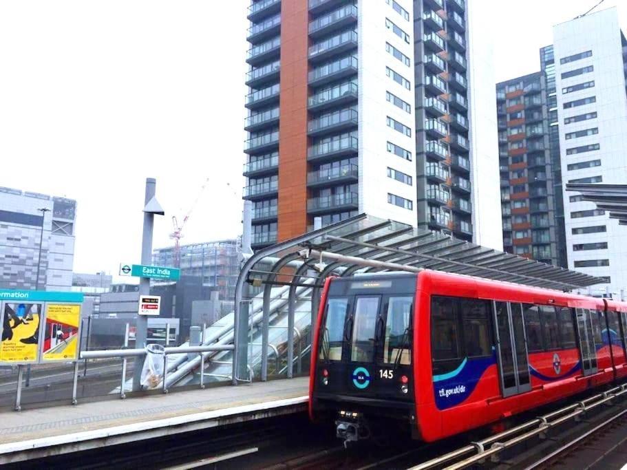Entire Next To Canary Wharf In Leilighet *