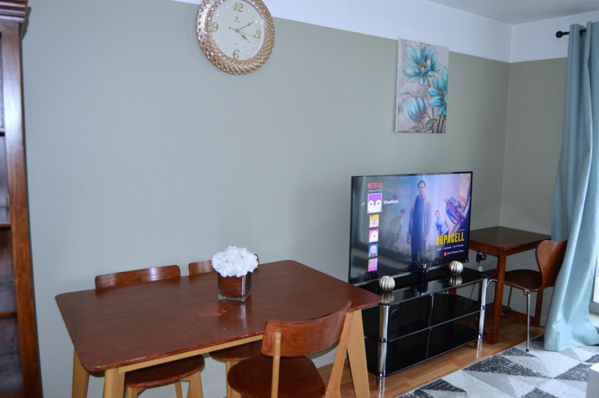 Entire Next To Canary Wharf In Leilighet