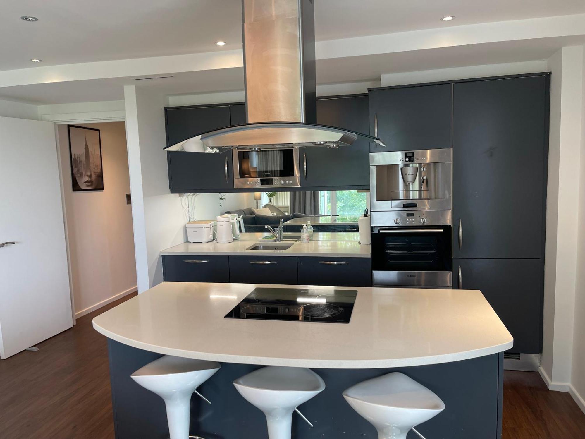 Modern Luxury 2 Bedroom In Excel * Londen