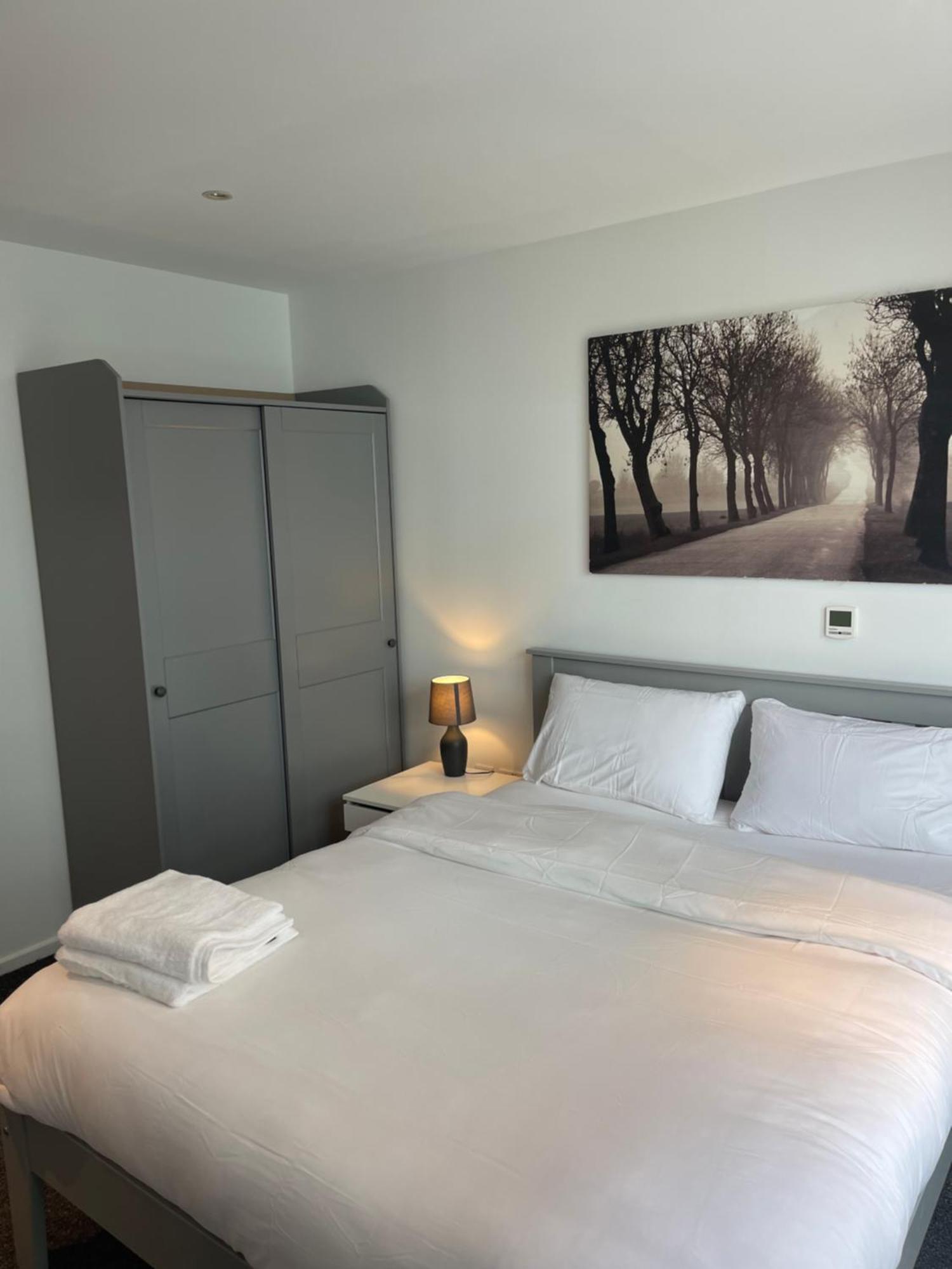 Modern Luxury 2 Bedroom In Excel Londen