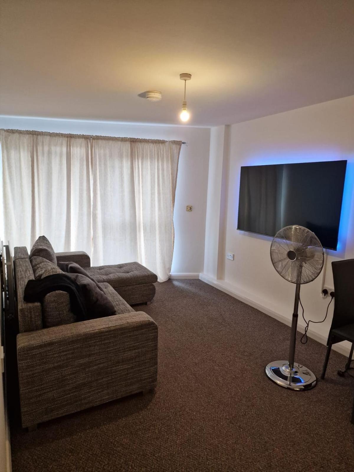 Sim Luxury Londen
