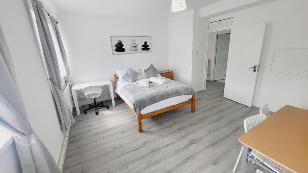 Apartment The Aryton Gould House - 2 To 3 Bed