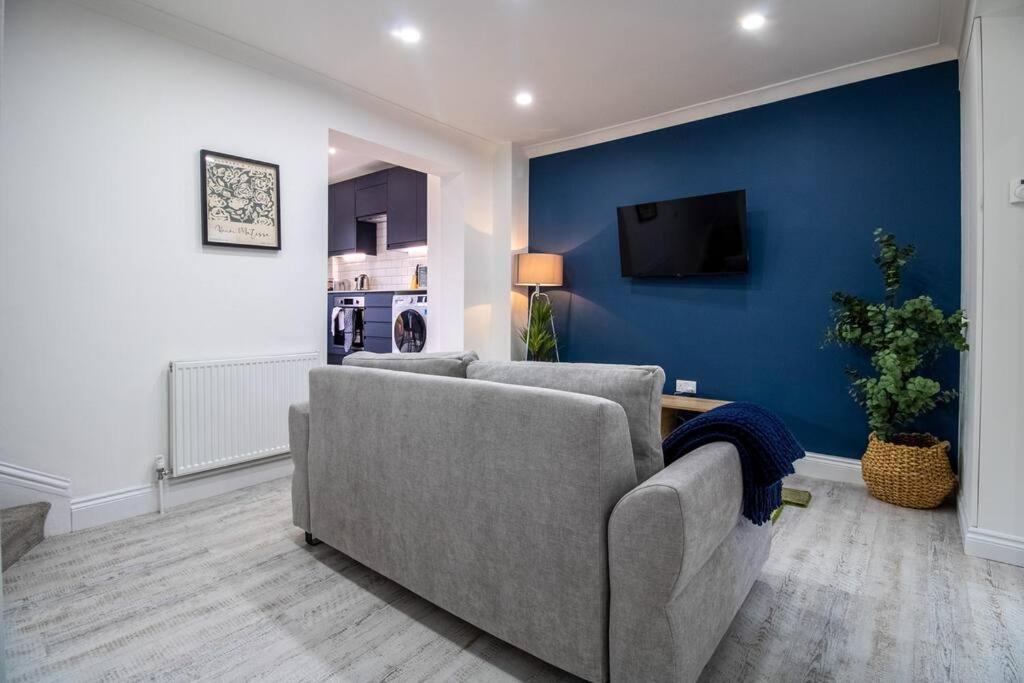 Spacious 3 Bed 3 Bath Aldgate Appartement *