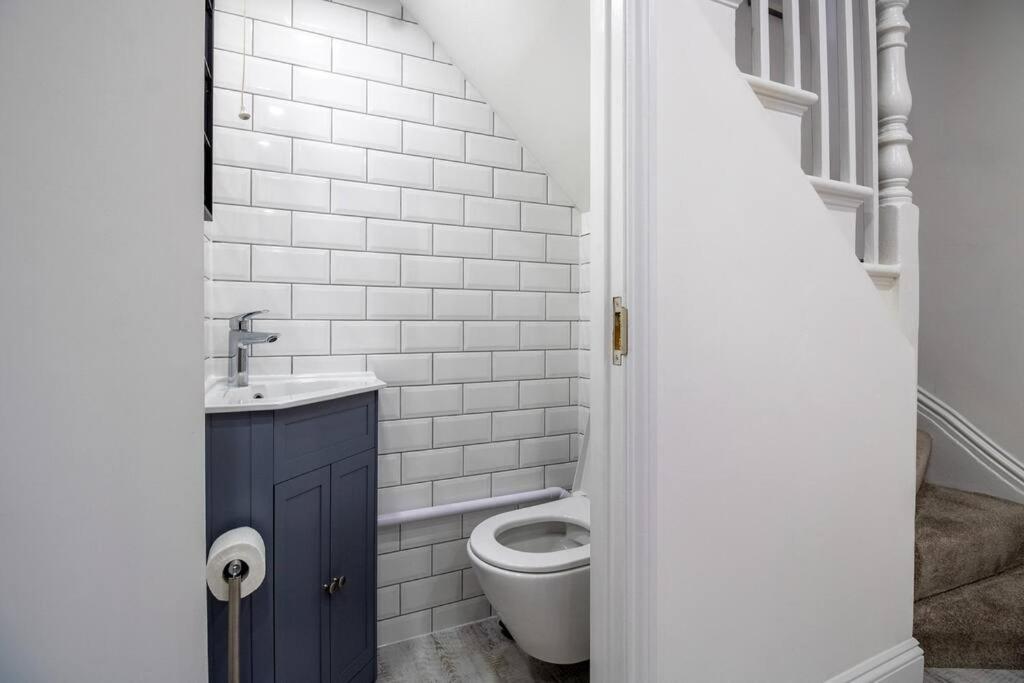 Spacious 3 Bed 3 Bath Aldgate Appartement Londen