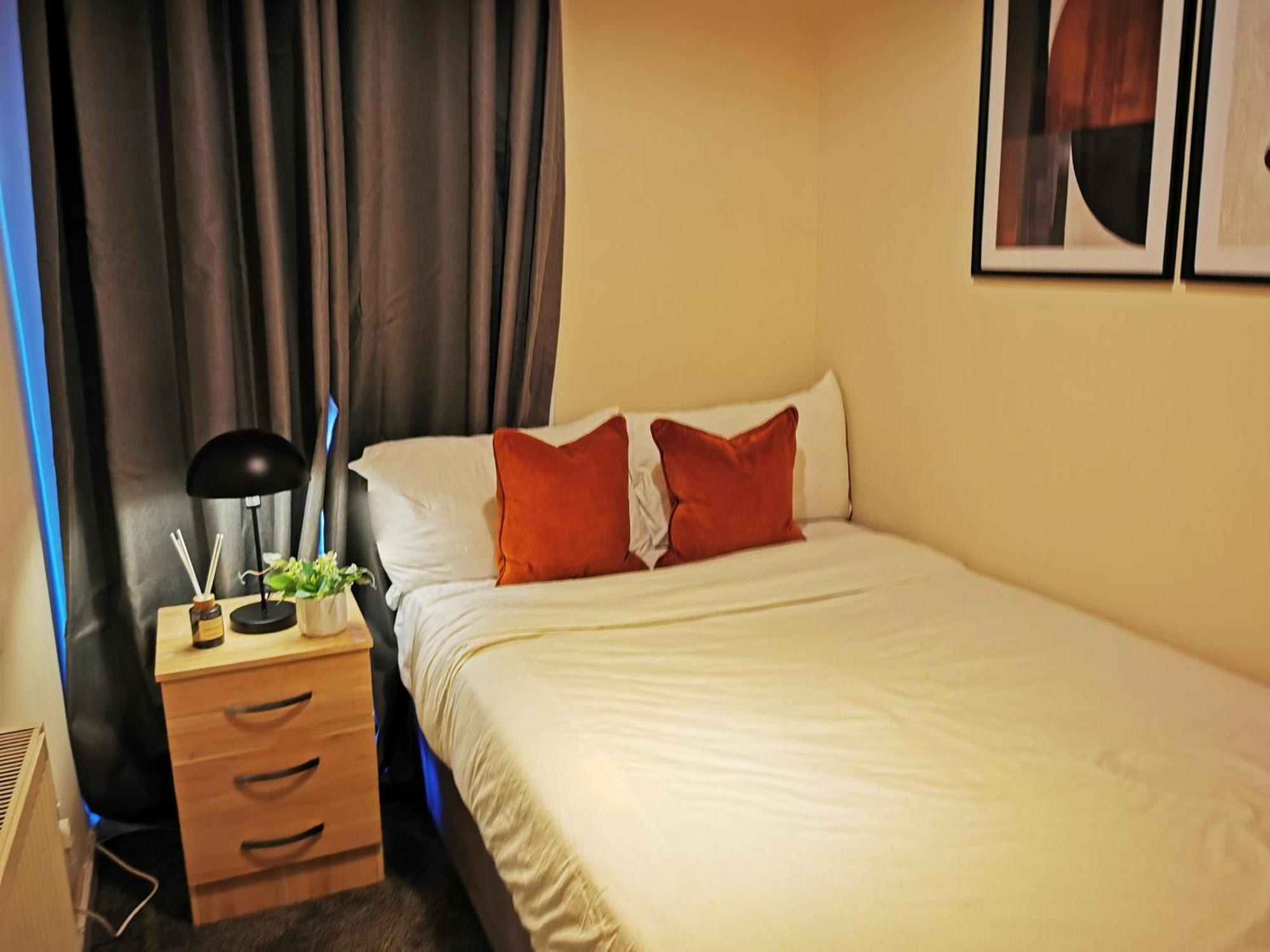 Holiday home Charming House With 3 Bedrooms Near O2arena