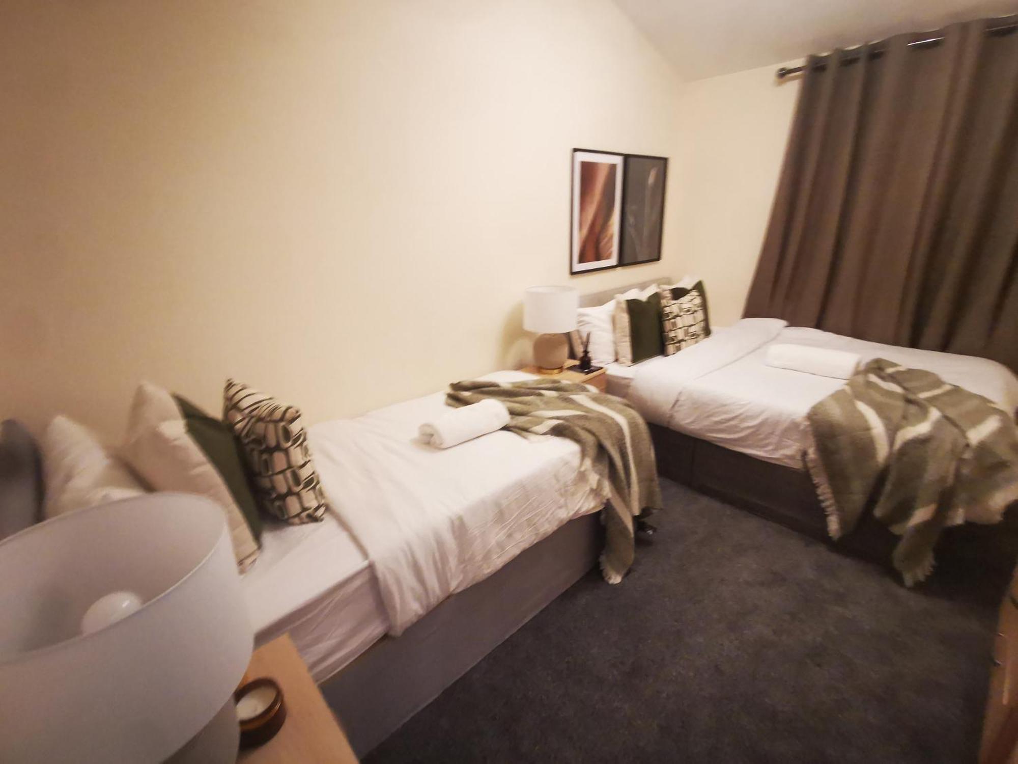 Holiday home Charming House With 3 Bedrooms Near O2arena *
