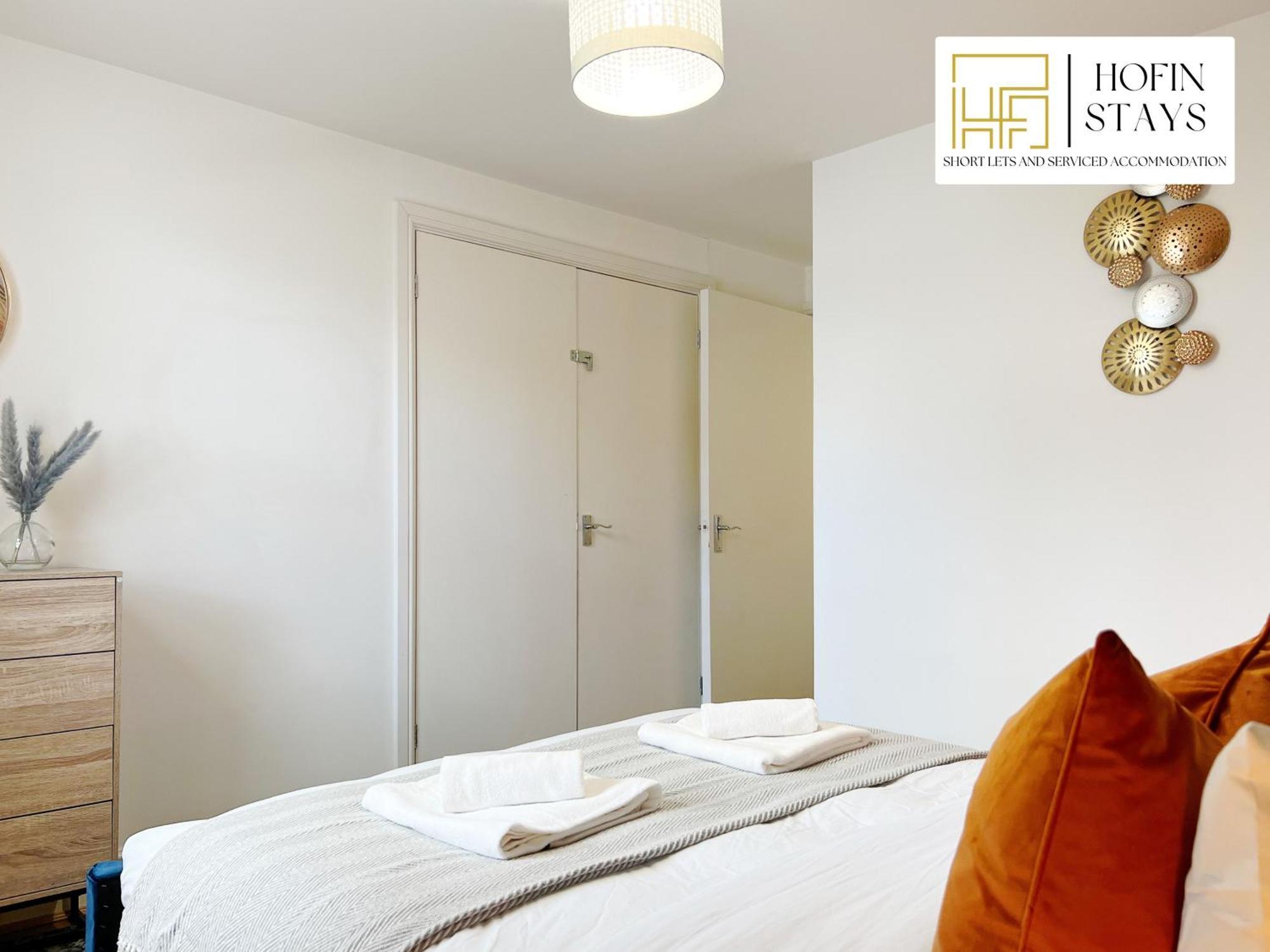 Last-minute Specials L Premium On 2 Double Bed For 6 Guests L Deals L Hofin Short Lets & Serviced Leilighet *