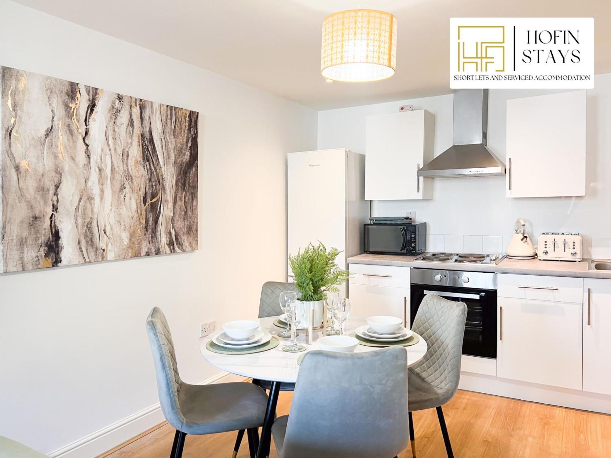 Last-minute Specials L Premium On 2 Double Bed For 6 Guests L Deals L Hofin Short Lets & Serviced Leilighet London