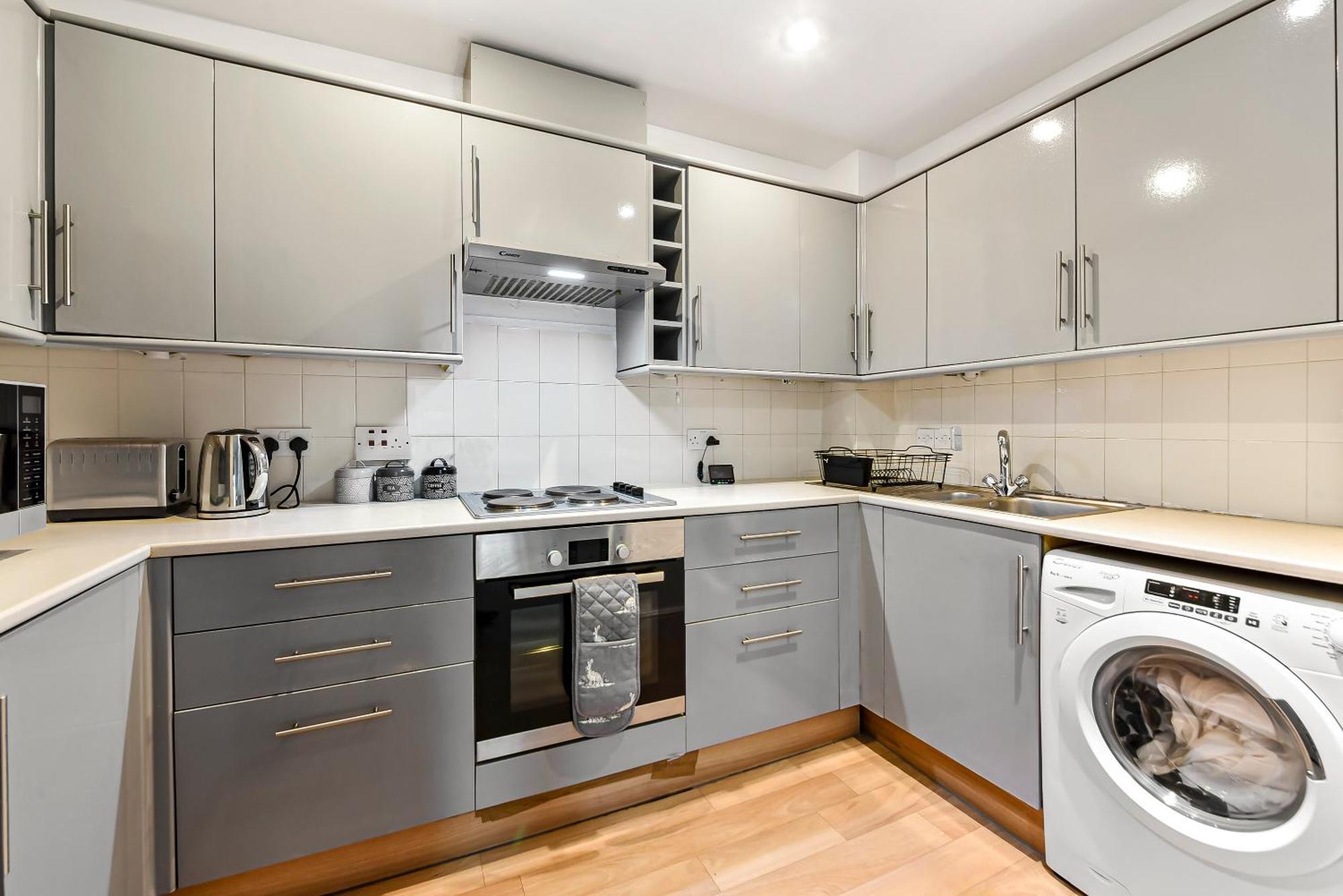 2bed - Canary Wharf - 14days London