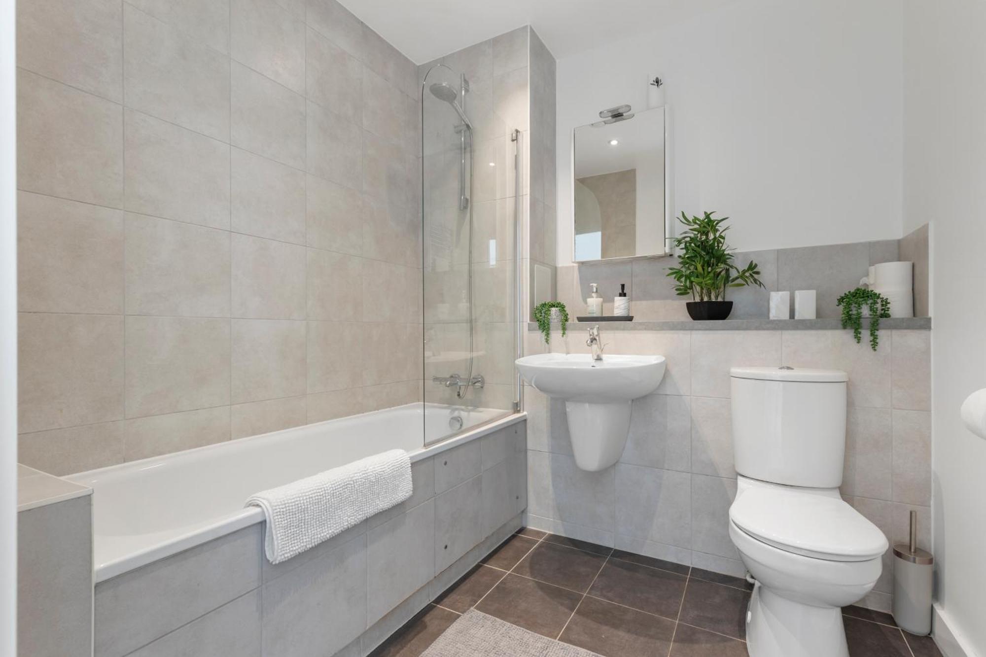Outstanding 2 Bed Zone 2 Near * London