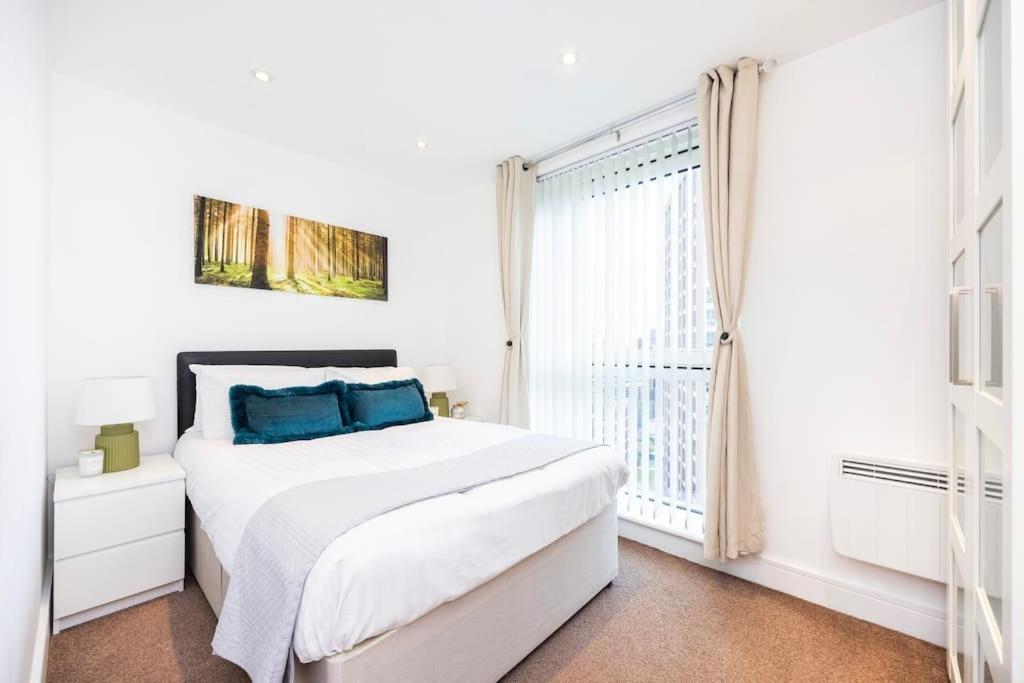 Apartment Contemporary 2 Bedroom Flat In Canary Wharf London