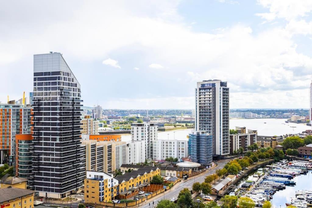 Apartment Contemporary 2 Bedroom Flat In Canary Wharf *