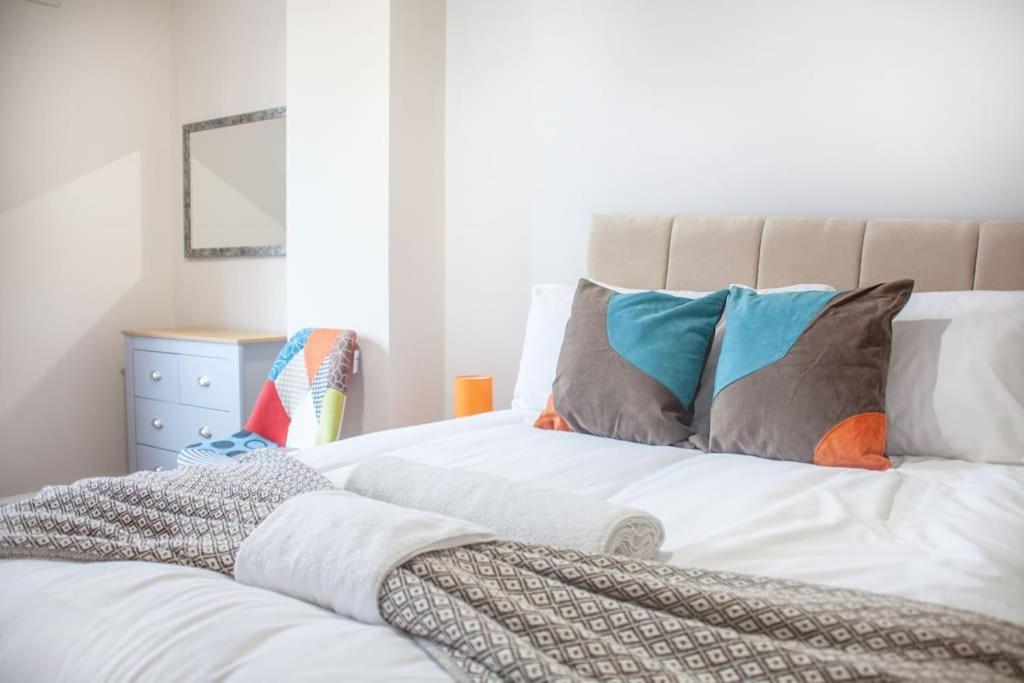 Apartment Spacy 3 Bedroom Woolwich London