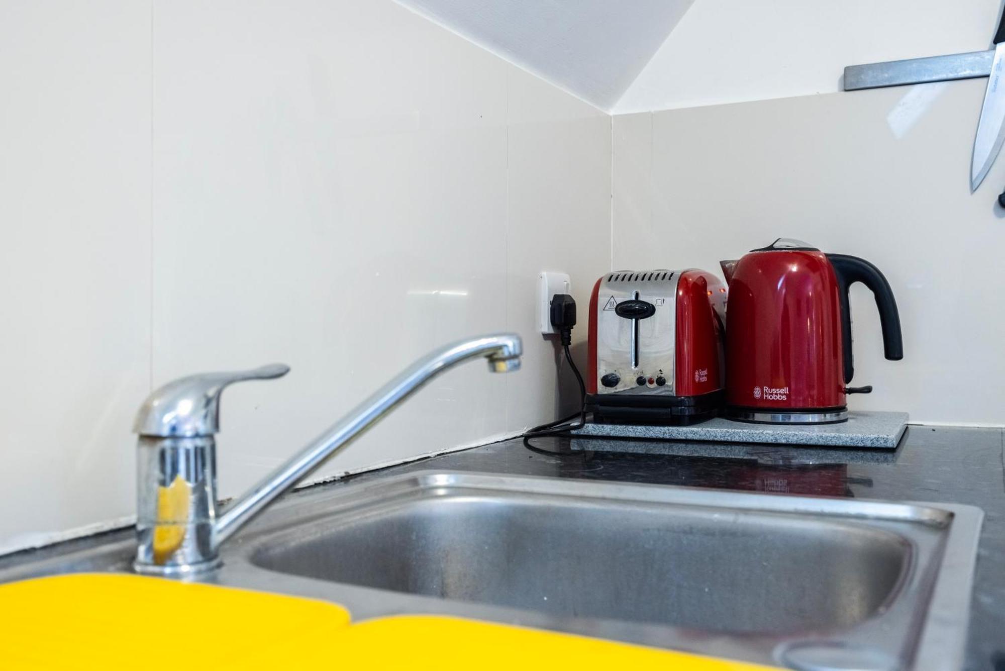 Vibrant Fresh Flat Near The Station - New Cross - Goldsmiths Apartment