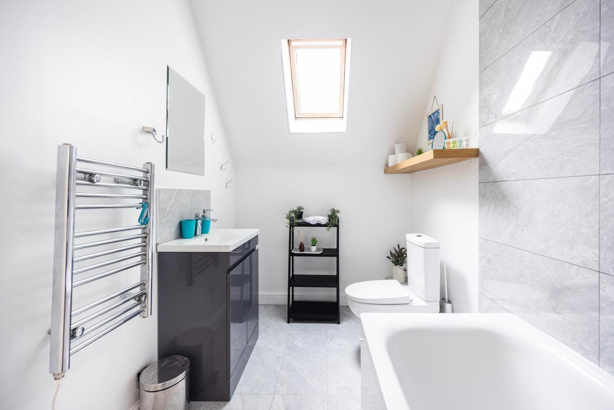 Vibrant Fresh Flat Near The Station - New Cross - Goldsmiths