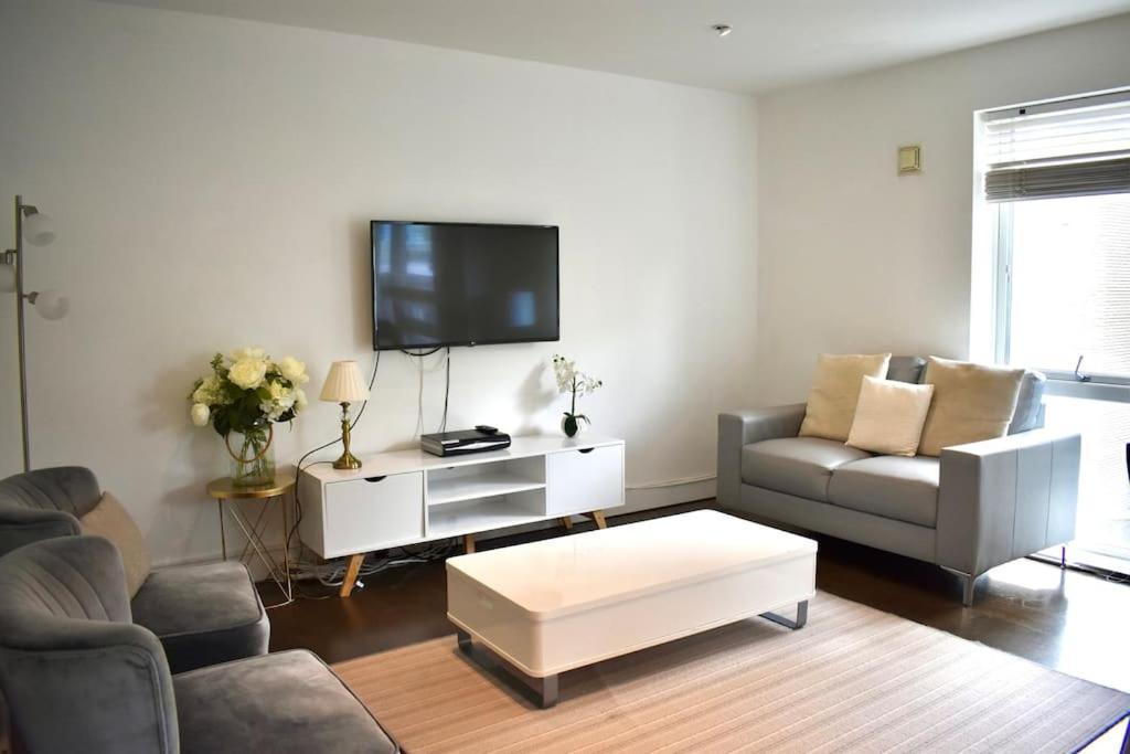 2 Bed In Southwark Apartamento Londres